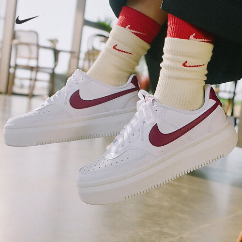 Nike耐克厚底透气女子运动鞋板鞋