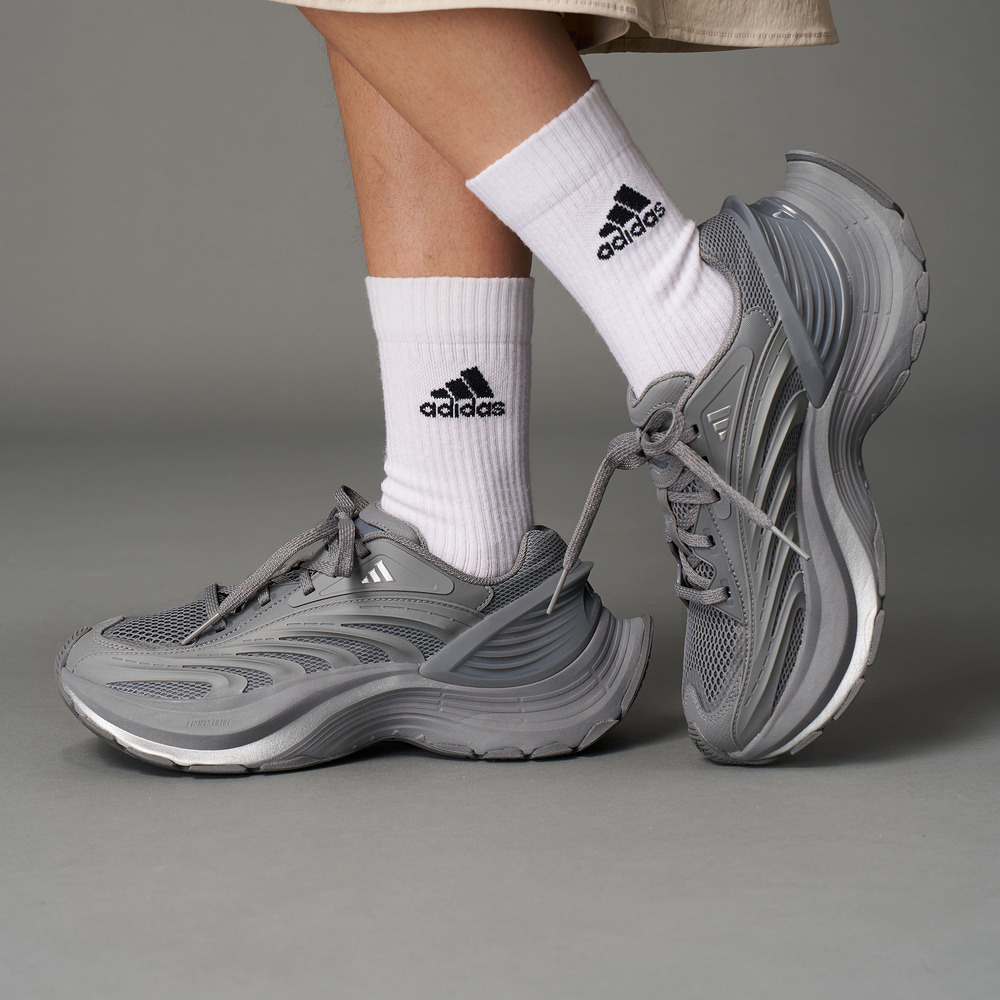 阿迪达斯男女活力脚感运动休闲鞋