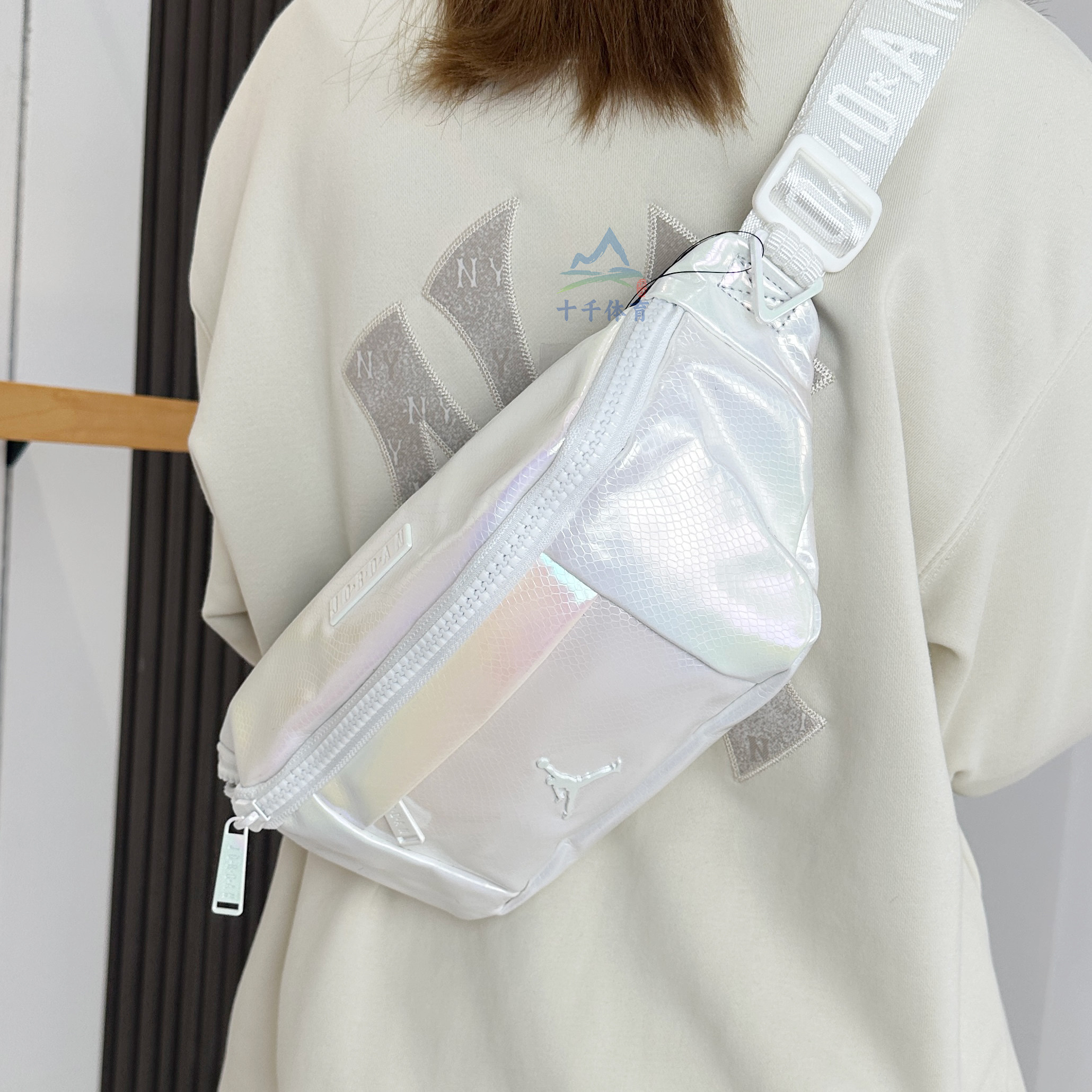 耐克男包女包腰包运动包单肩包