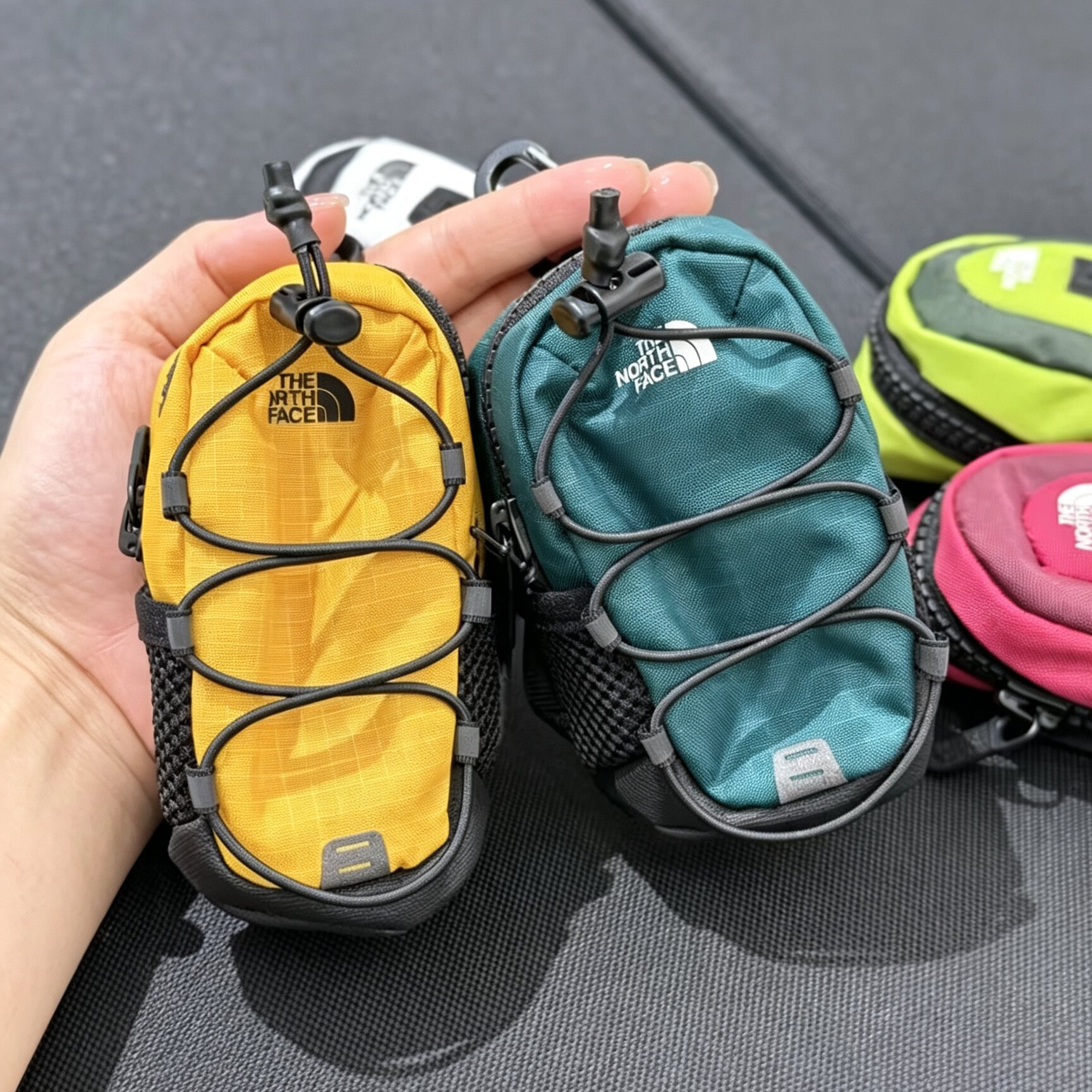26秋冬新款TheNorthFace北面男女户外钥匙包迷你挂件耳机包8NR1