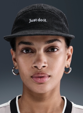NIKE耐克男女25冬季运动休闲软顶牛仔拼接刺绣棒球帽鸭舌帽IB2345