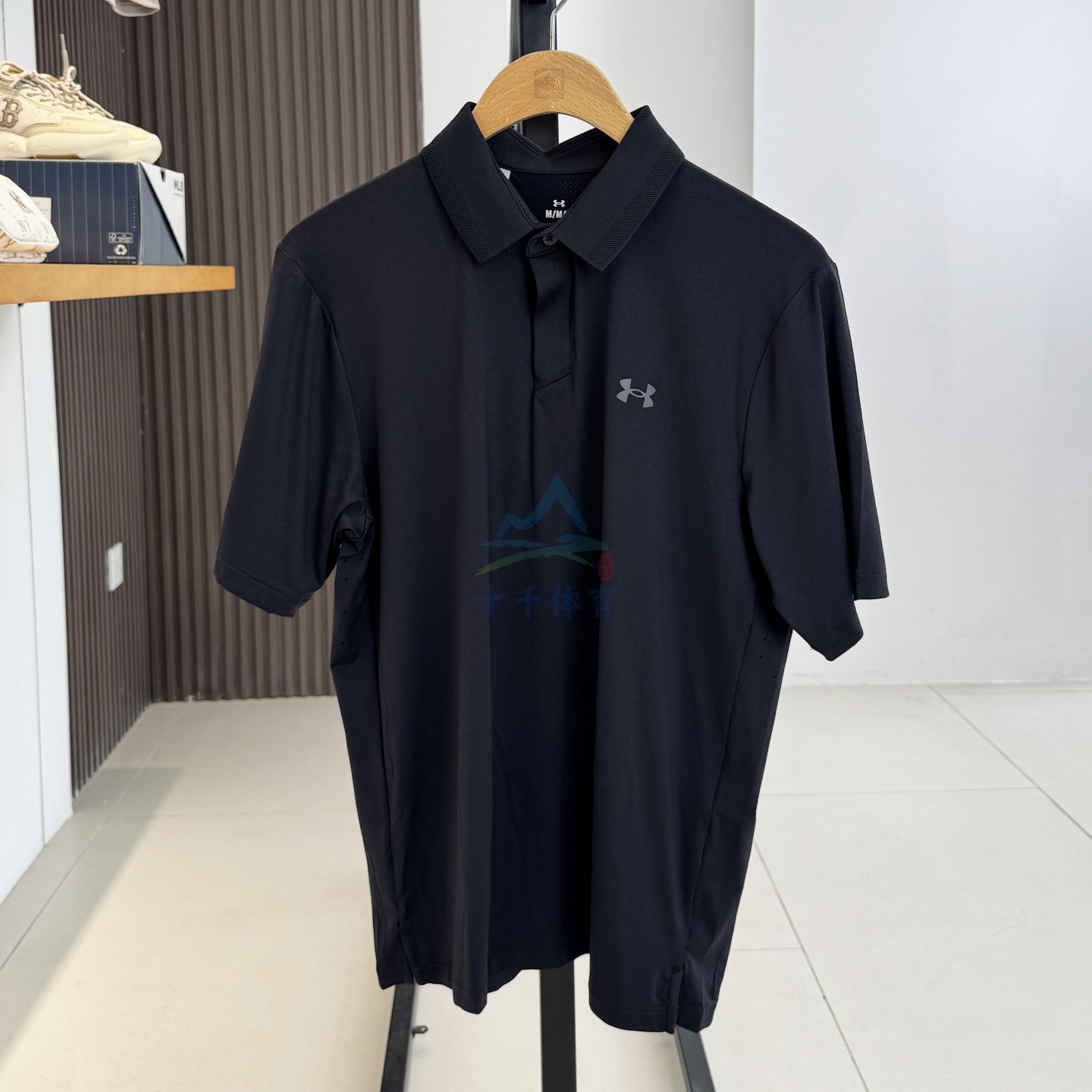 安德玛UA男子25春夏新款Drive Chill高尔夫运动短袖Polo衫1389596,运动服/休闲服装,运动POLO衫,淘宝优惠券,粉丝福利购,淘宝优惠卷