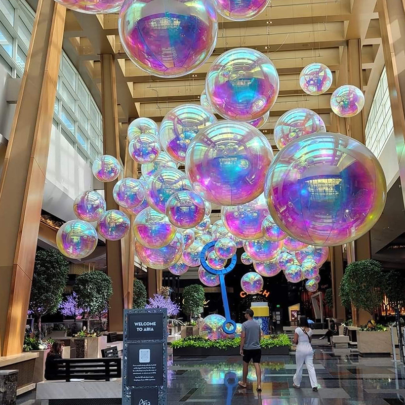 4D镭射炫彩圆形气球梦幻