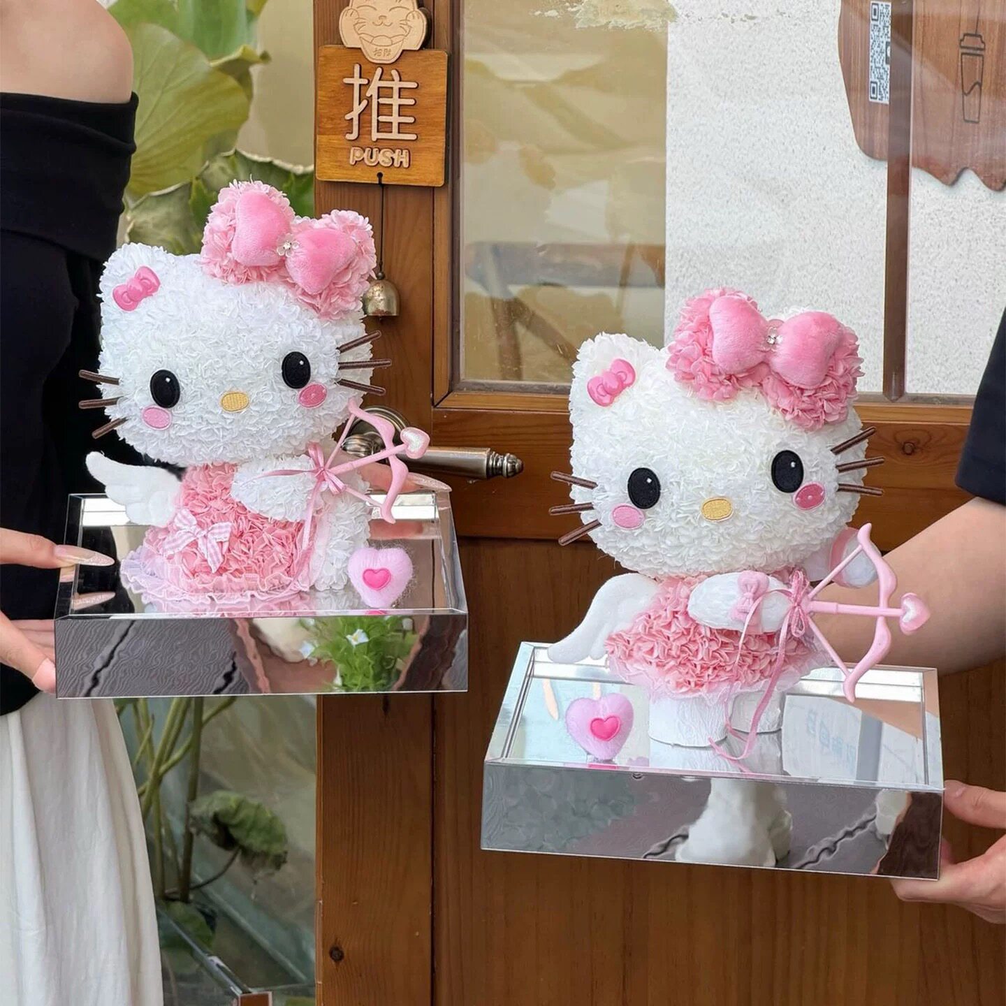 520情人节永生花丘比特之箭HelloKitty玩偶摆件送女朋友生日礼物