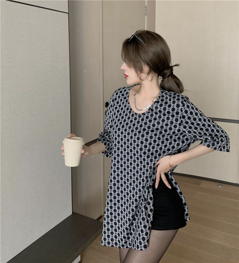 Real price Hong Kong style fashion printing medium long short sleeve T-shirt new versatile U-shaped split knitting top