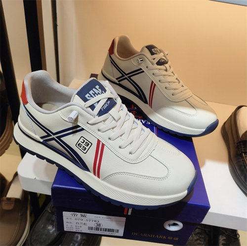 实体店男鞋2025春秋休闲鞋轻便舒适运动鞋阿甘鞋帝鲨57783