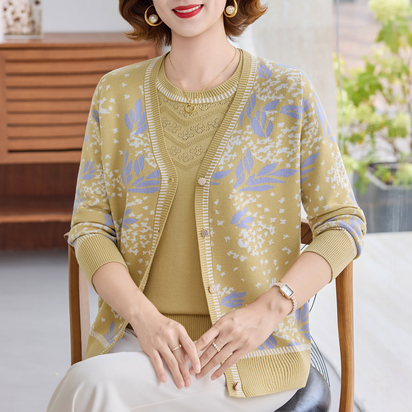 妈妈春秋冰丝针织开衫两件套提花外套女加肥加大码中老年T恤套装