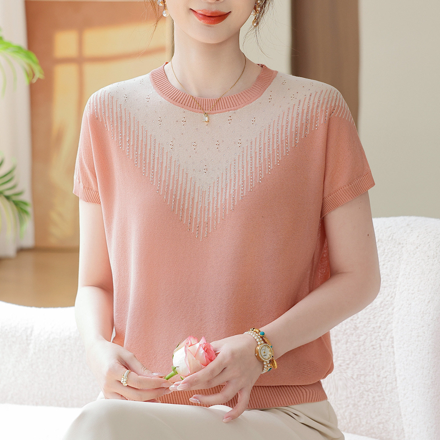 加肥加大码洋气妈妈冰丝短袖针织T恤女夏圆领中老年桑蚕丝薄上衣