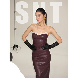 皮半裙 迷人花瓶腰 胸衣 热红酒 SNT