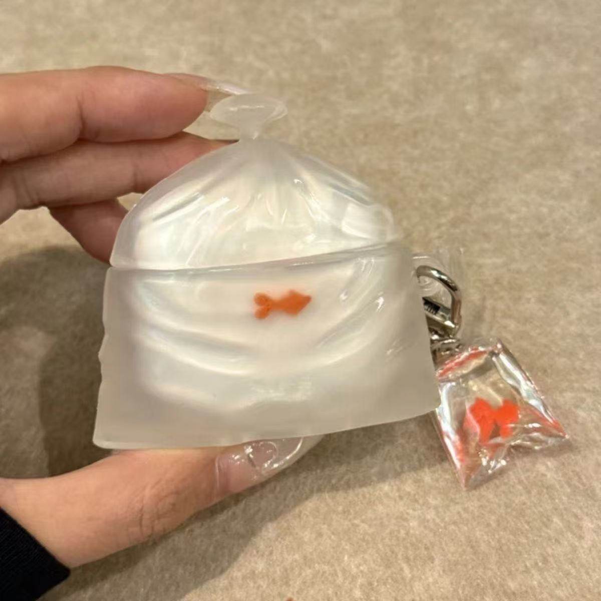 锦鲤鱼耳机保护套适用AirPodsPro2新款4代苹果3代卡通可爱软壳潮