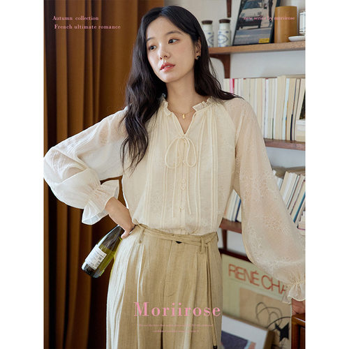 Moriirose 米色木耳边v领打条印花衬衫女秋法式复古长袖气质上衣