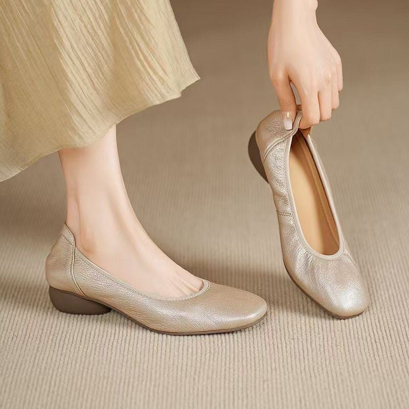 软底浅口软皮2025鞋新款一奶奶