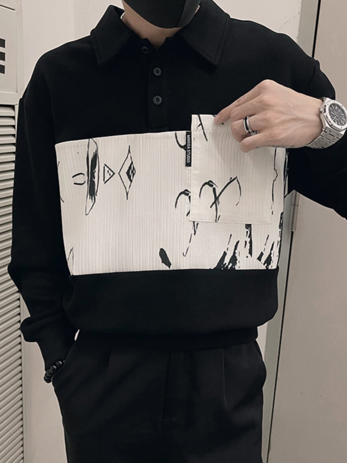 OBOY 봄과 가을 디자인 불규칙한 스플라이싱 폴로 칼라 스웨트 셔츠 남성용 하이 엔드 잘 생긴 라펠 재킷 탑