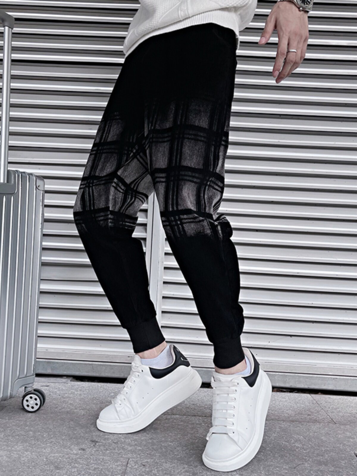 OBOY 봄 가을 디자인 셔닐 그라데이션 자카드 레깅스 남성 트렌디 브랜드 잘 생긴 슬림 스트레치 캐주얼 바지