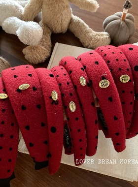 韩国新款氛围感红色波点布艺发箍简约INS风金属字母标高颅顶发箍