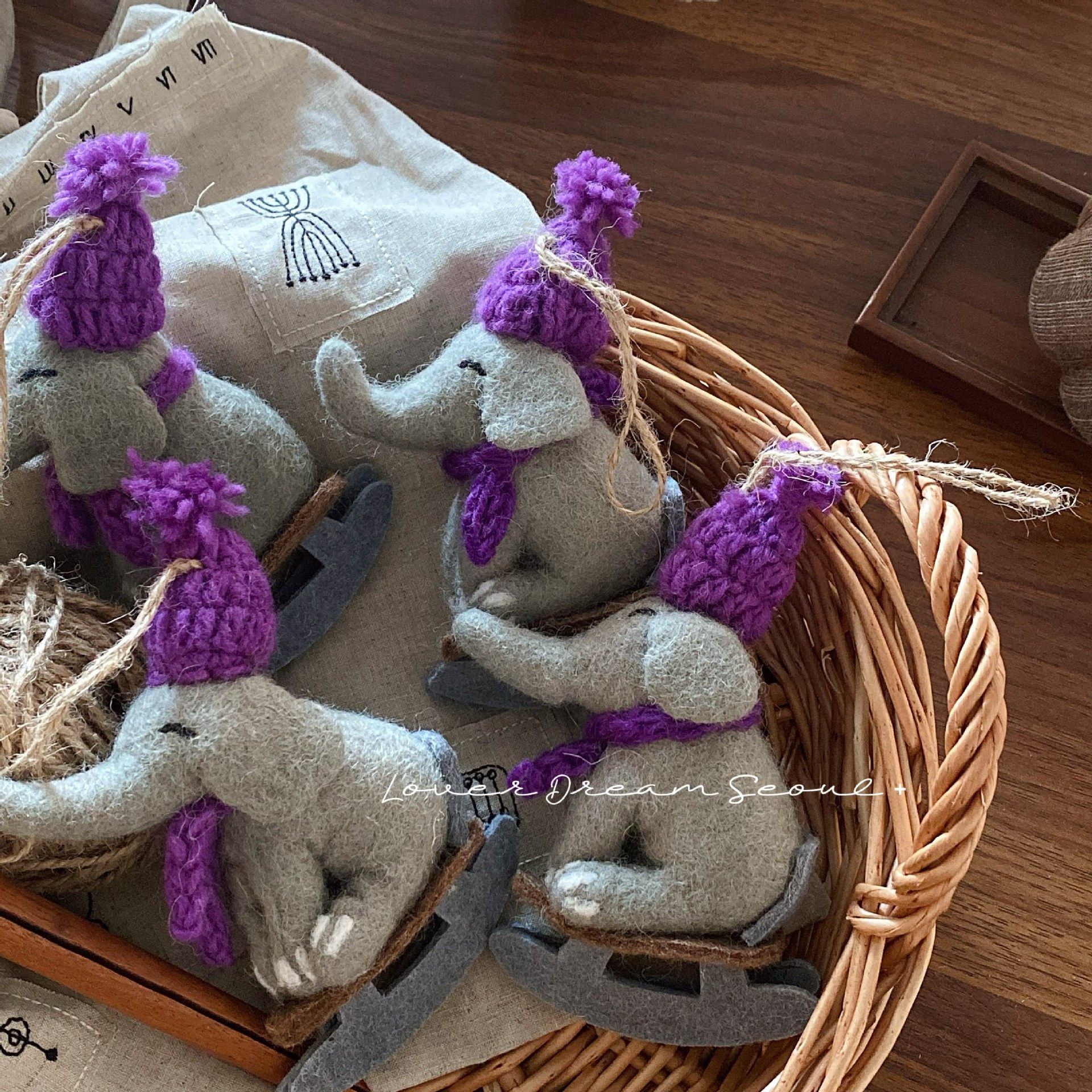 韩国秋冬ins新款紫色羊毛毡大象挂饰 可爱小众设计钥匙扣包包挂件