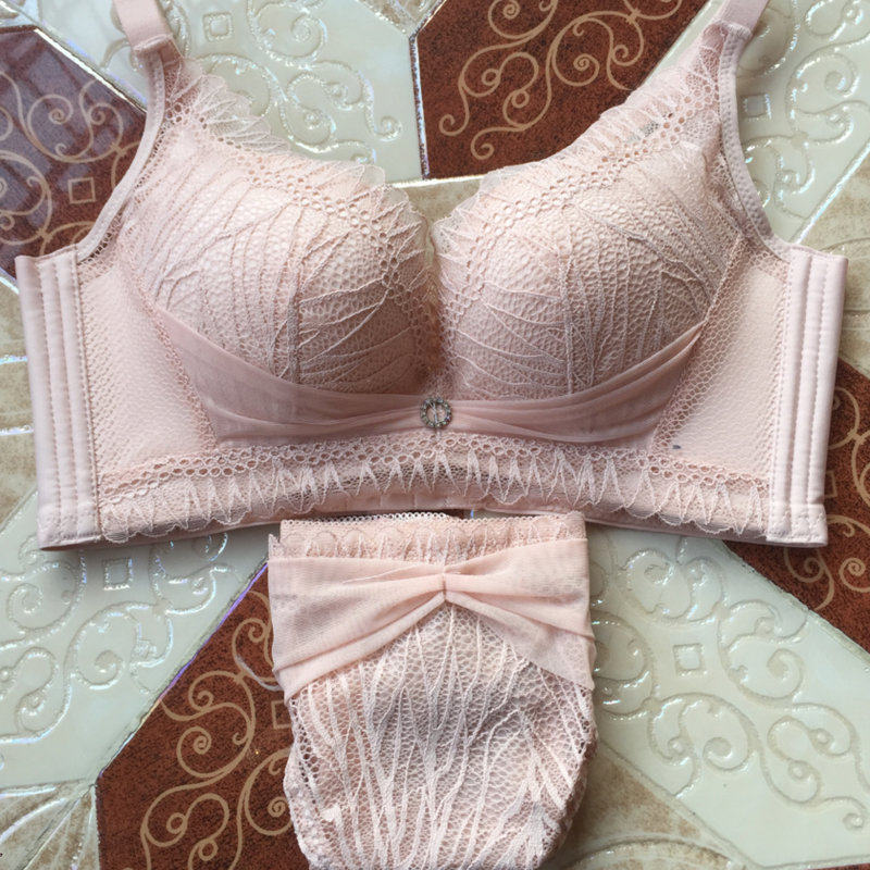 无痕小a杯加厚上托春秋内衣套装