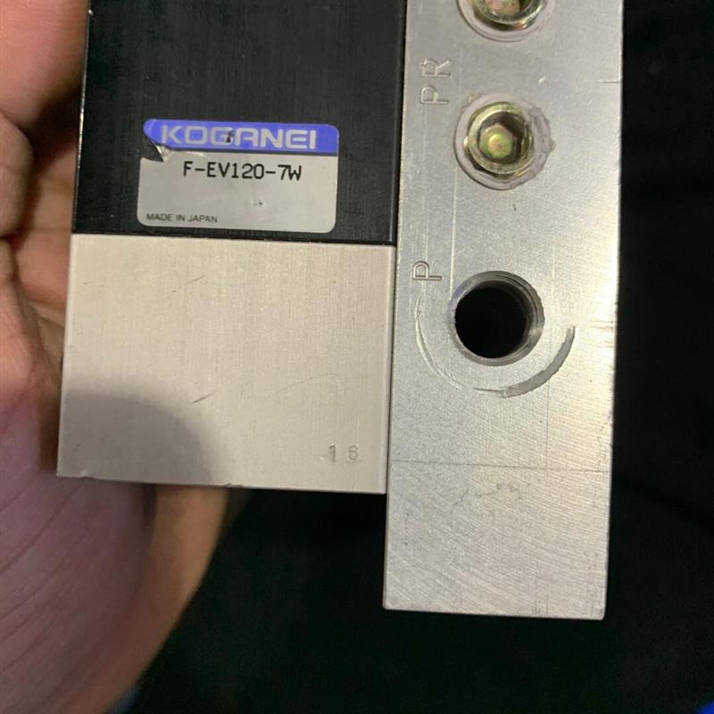 议价F-EV120-7W品牌小金井成色很新四个。议价商品