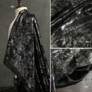 幻彩金属/水泥地再造烫金黑银色 乱麻点反光麂皮绒弹力布皮革面料