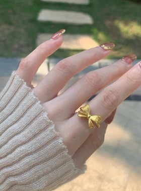 蝴蝶结戒指女越南沙金仿真黄金不掉色在逃公主小众设计麻花叠戴