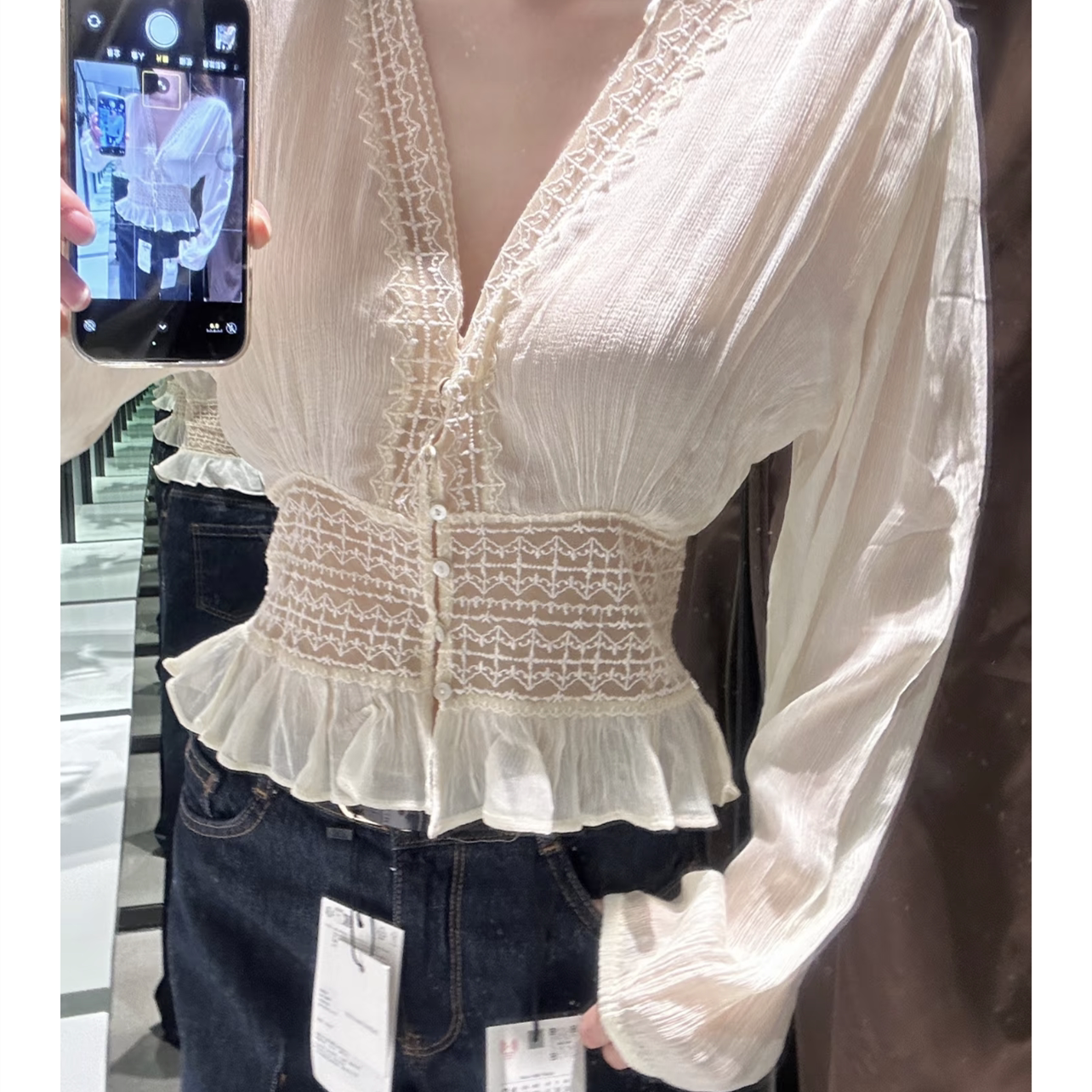 ZA春夏新品法式甜辣修身长袖V领短款蕾丝薄纱衬衫女 7521015