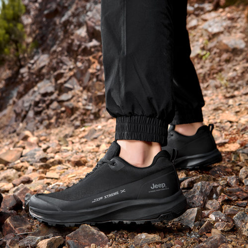 Jeep正品黑神话悟空鞋子男2024秋冬新款徒步户外运动防滑登山鞋