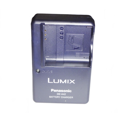 松下 LX2 LX3 FX8 FX9 FX50 FX180 S005E 原装 电池充电器 DE-A42