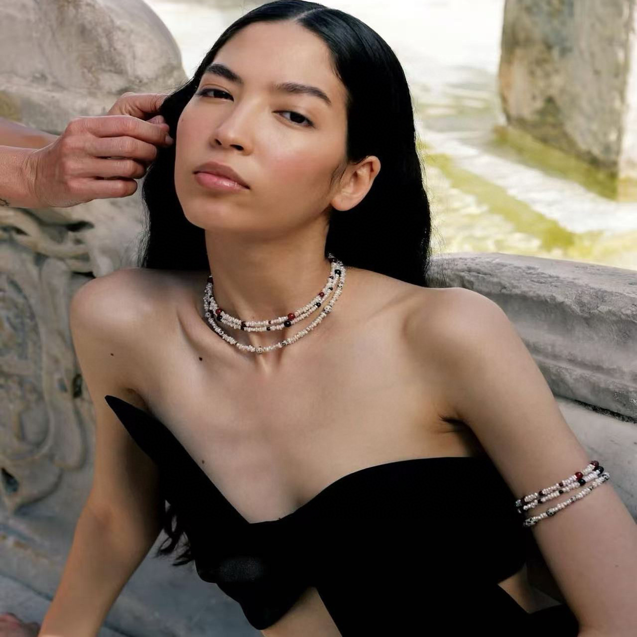 法式复古珍珠玛瑙串珠项链女新中式气质简约百搭款异形珍珠颈链
