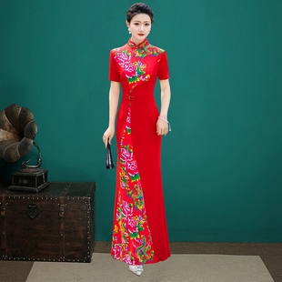 走秀旗袍2025新款高端长款红色凤袍复古优雅国风喜庆演出服连衣裙