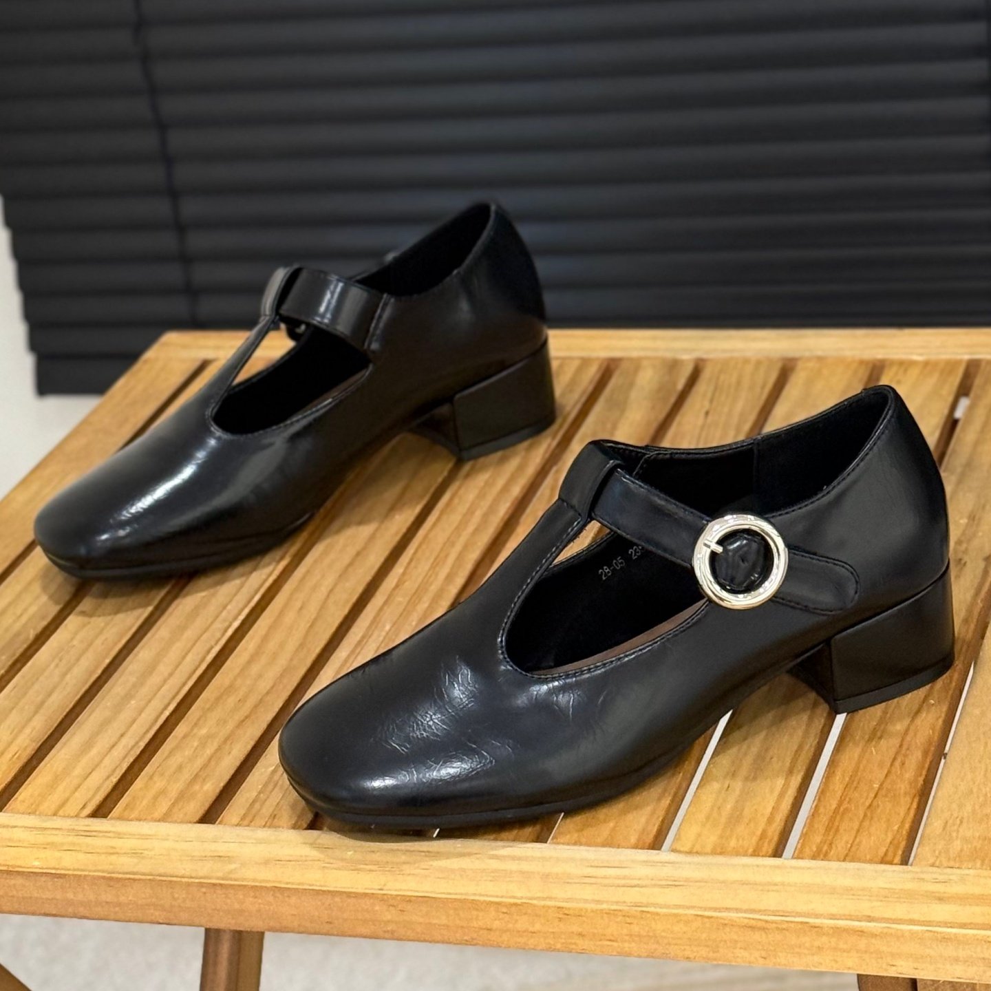 法式粗跟玛丽珍鞋女2026春季新款丁字带浅口单鞋魔术贴圆头小皮鞋,女鞋,玛丽珍鞋,淘宝优惠券,粉丝福利购,淘宝优惠卷