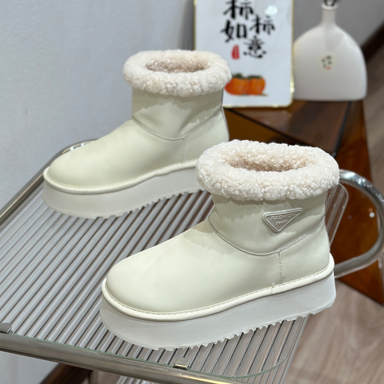 雪地靴冬季短靴加绒真皮棉靴