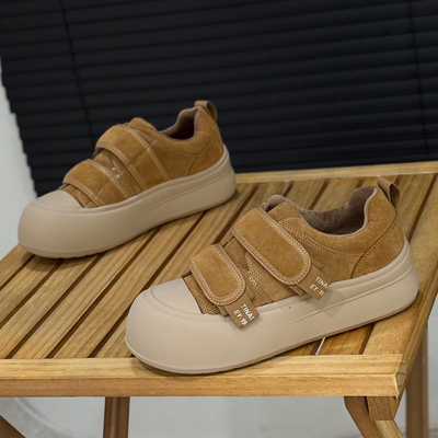 丑萌面包鞋女冬季加绒魔术贴板鞋