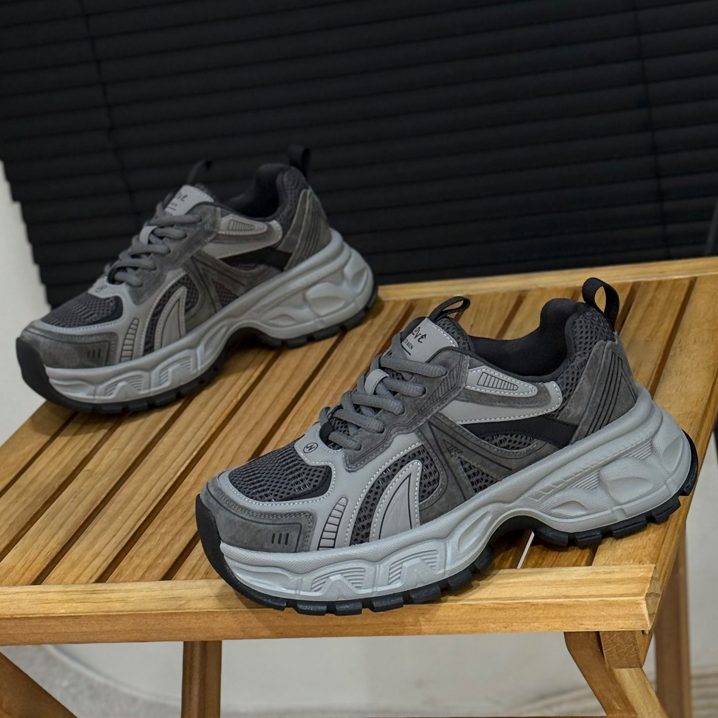 显脚小厚底灰色老爹鞋运动休闲鞋