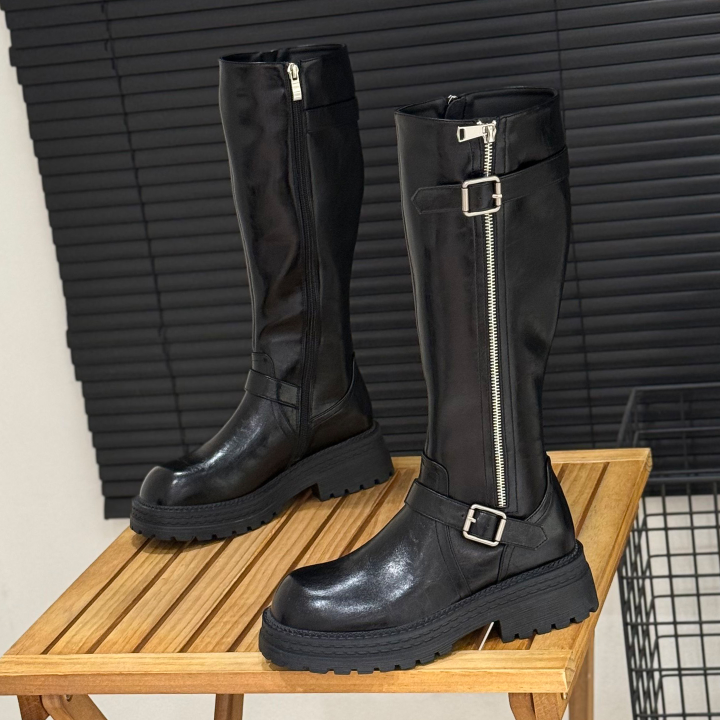 英伦风粗跟骑士靴网红皮带扣长靴