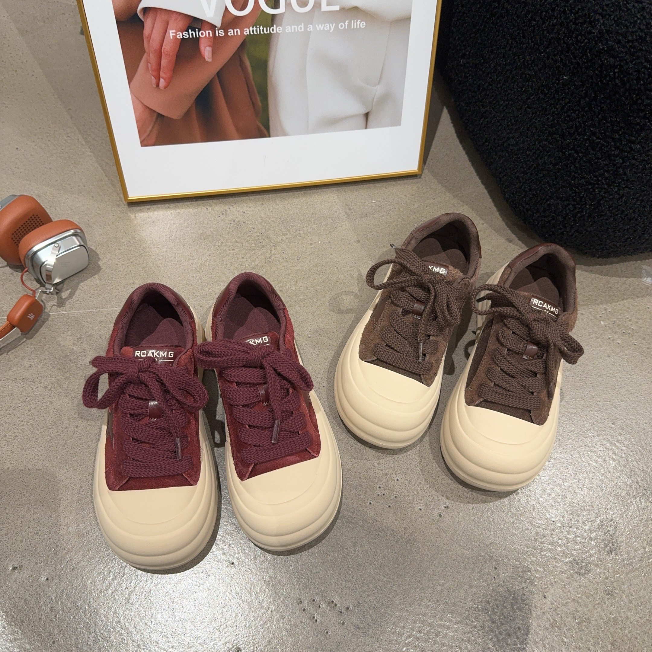 588-39乐乐家秋冬季新品女真皮厚底板鞋圆头系带休闲鞋软底舒适潮