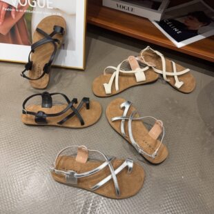 123-51夏季新品女平底套趾一直带凉鞋软底舒适简约学院风仙女风潮