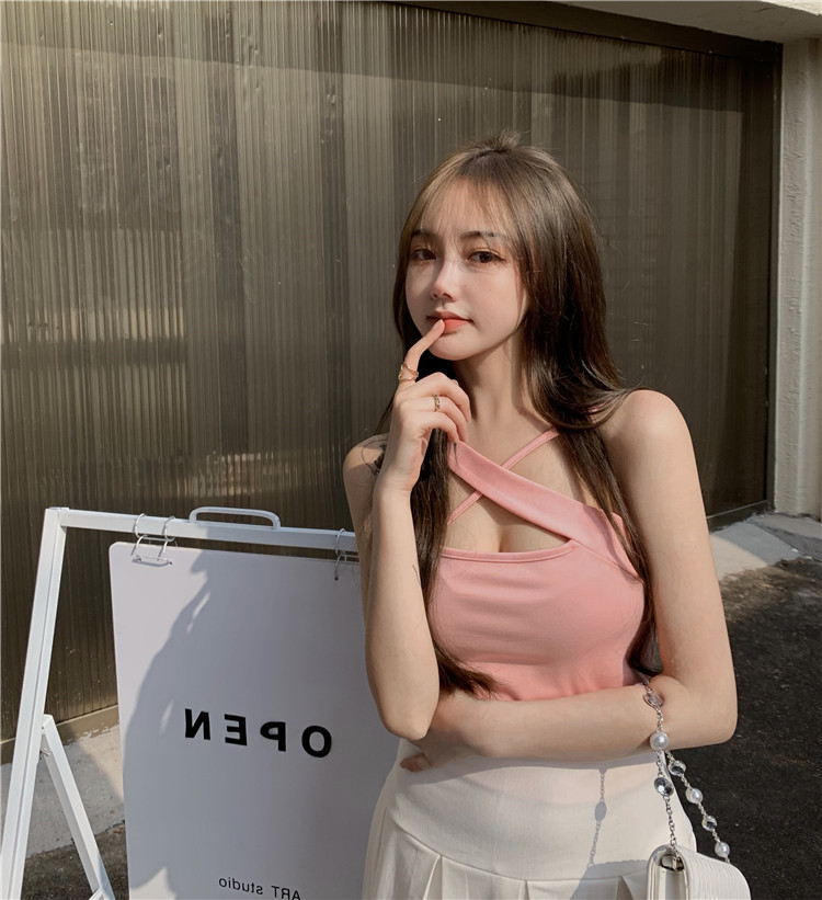 网红直播衣服主播服装上镜性感显胸大上衣女外穿交叉挂脖吊带背心