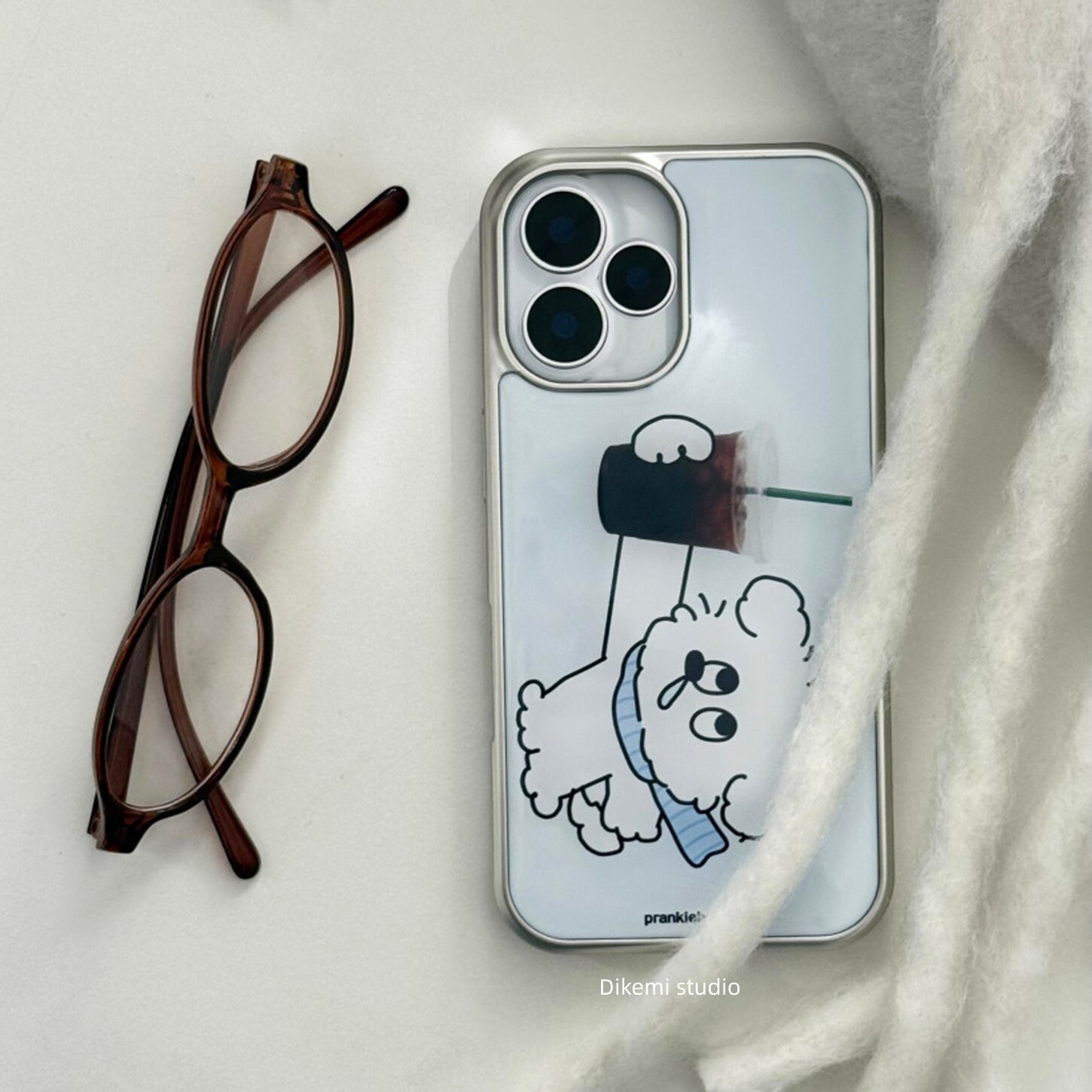 韩国ins小众可爱漫画手握冰咖啡狗狗手机壳适用iphone16promax苹果17promax/13/12/14全包15pro手机保护套