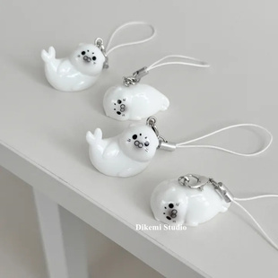韩国ins小众可爱丑萌小海狮钥匙扣包包airpods手机挂件情侣饰品