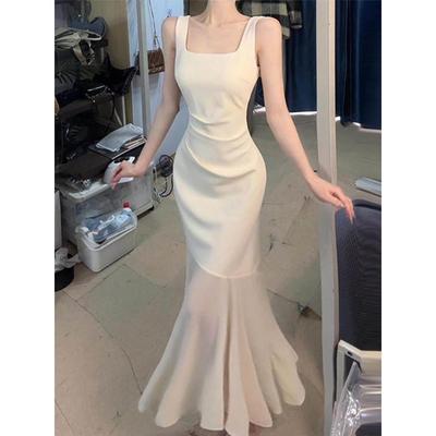 高级感白色吊带连衣裙子女