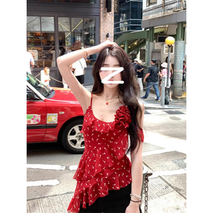 红色碎花不规则荷叶边吊带背心女夏季设计感收腰修身无袖飘带上衣
