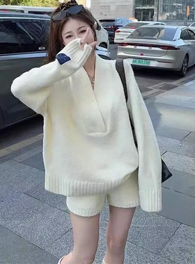 老钱风慵懒松弛感休闲套装女春秋V领宽松针织毛衣高腰短裤两件套