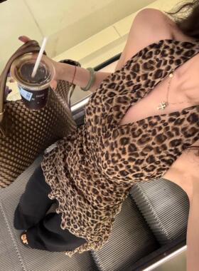 复古豹纹露背v领挂脖吊带背心女夏季无袖外穿设计感辣妹修身上衣