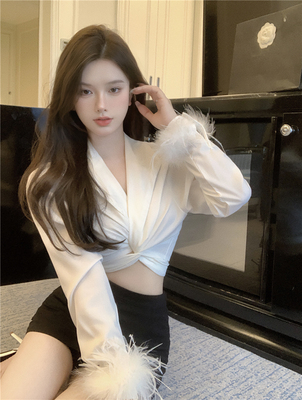 白色长袖衬衫女装春季辣妹