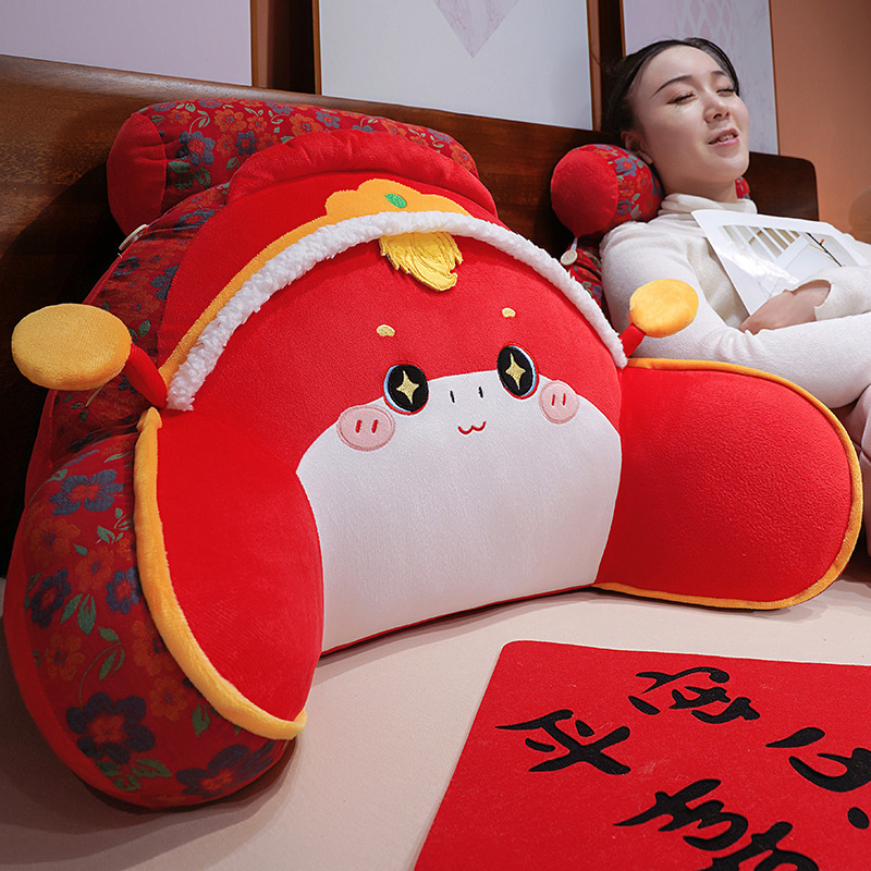 2026马年吉祥物公仔腰靠抱枕女孩