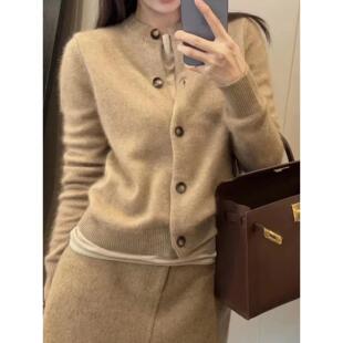 小香风圆领100%纯羊毛针织开衫女士宽松纯色短款打底羊绒外套气质