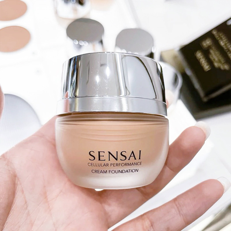 嘉娜宝sensai粉霜丝光溢彩养肤粉底液遮瑕持久奶油肌 cf11
