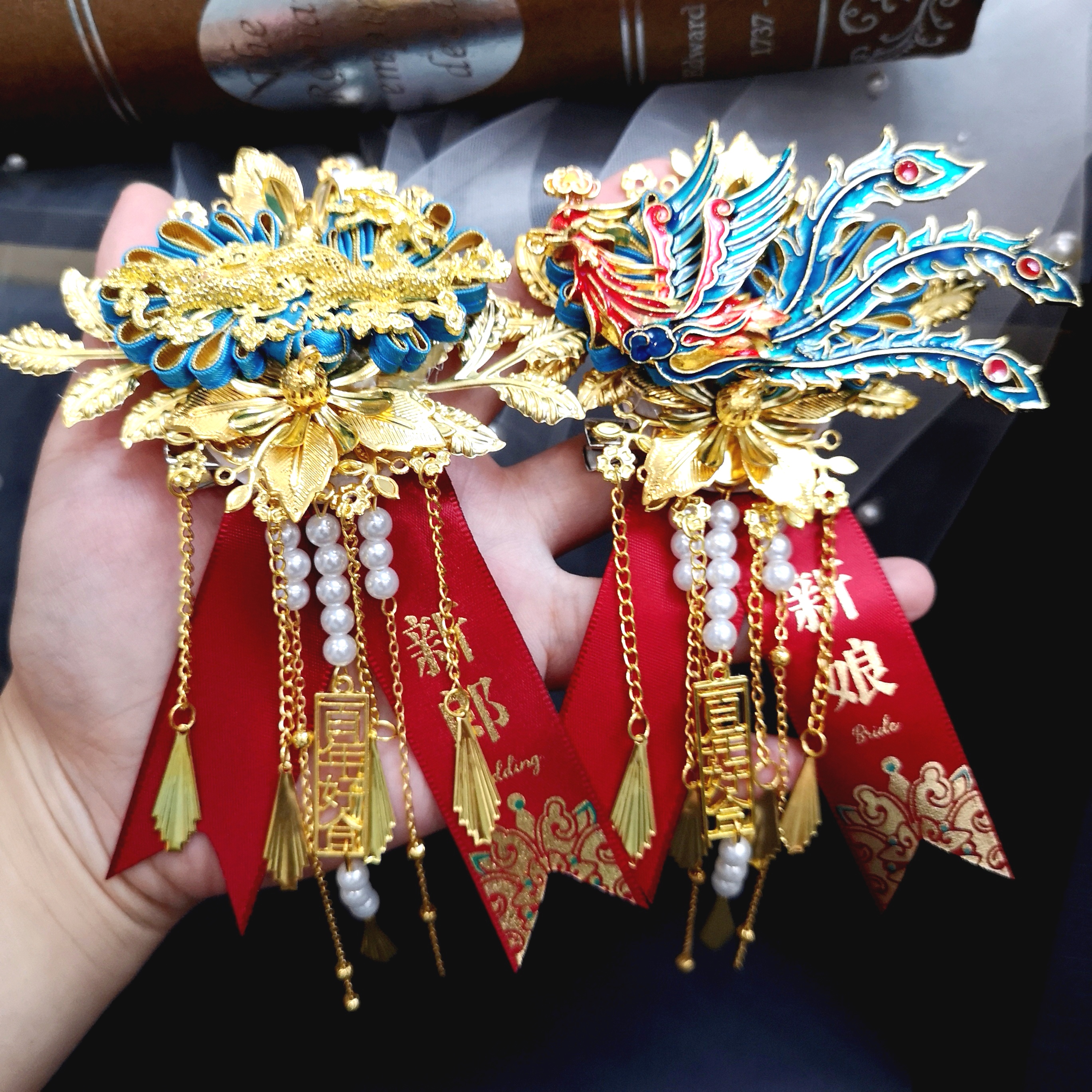 2025豪華版中式婚禮秀禾服新郎新娘龍鳳襟花結(jié)婚胸花家人一套全套