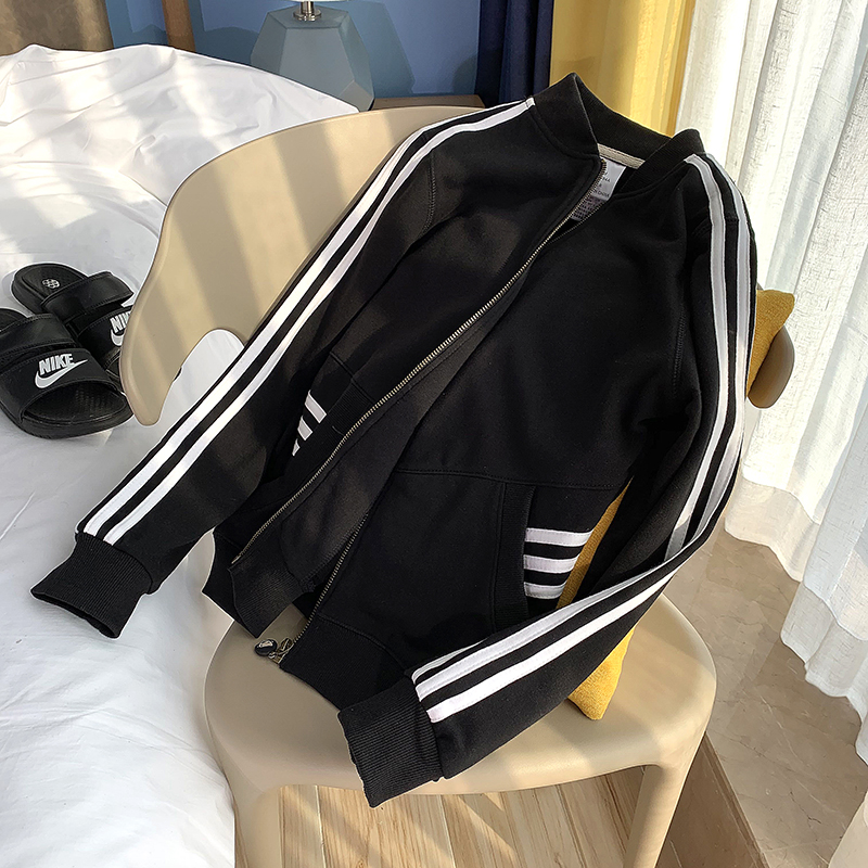 新款宽松百搭风女士棒球服短外套