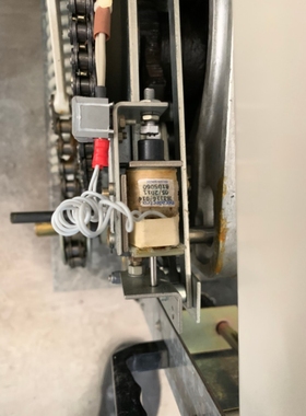 areva断路器分闸线圈合闸ar